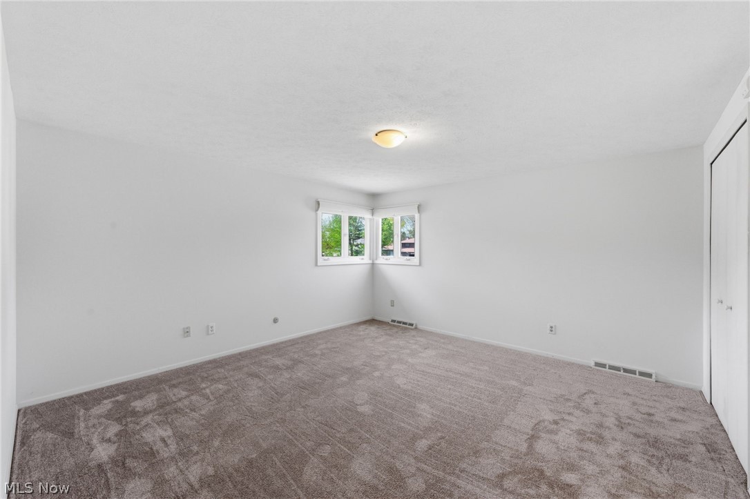 33276 Tallyho Drive Solon OH 44139