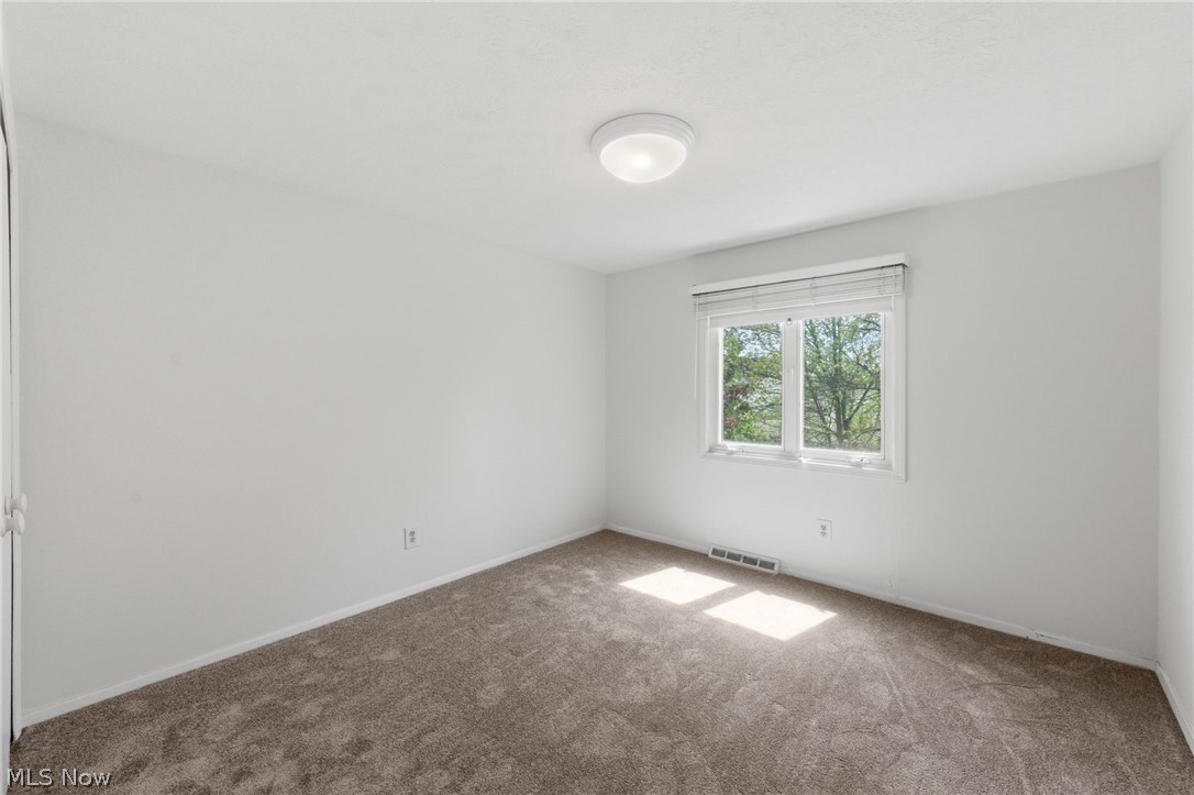 33276 Tallyho Drive Solon OH 44139