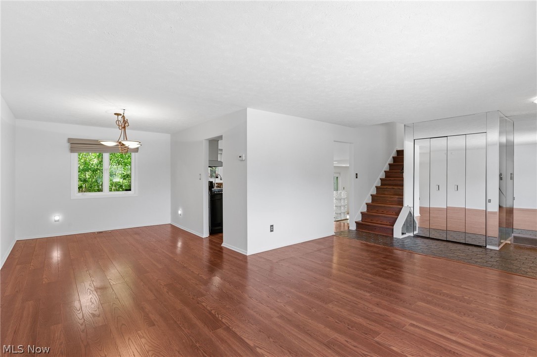33276 Tallyho Drive Solon OH 44139