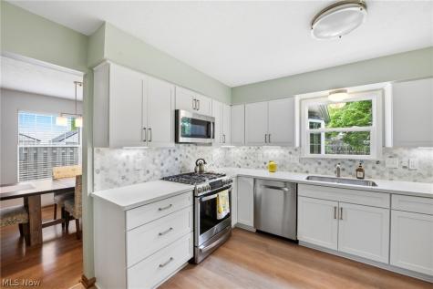 9764 Wainwright Terrace Olmsted Falls OH 44138