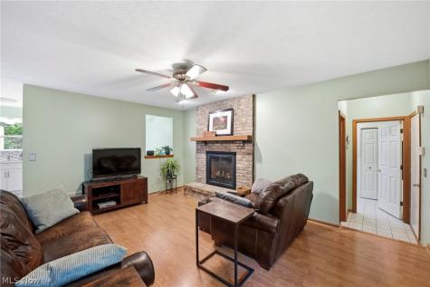 9764 Wainwright Terrace Olmsted Falls OH 44138