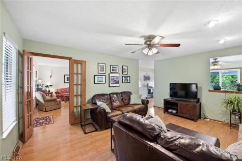 9764 Wainwright Terrace Olmsted Falls OH 44138