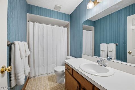 9764 Wainwright Terrace Olmsted Falls OH 44138