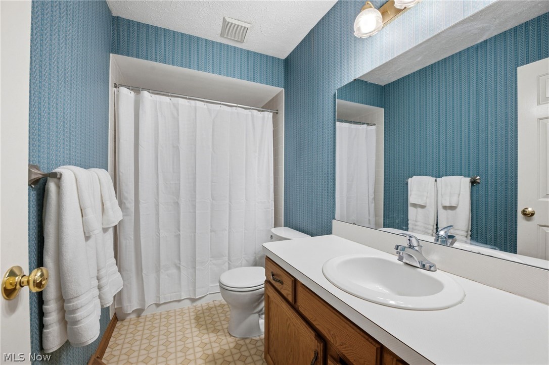 9764 Wainwright Terrace Olmsted Falls OH 44138