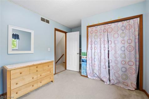 9764 Wainwright Terrace Olmsted Falls OH 44138