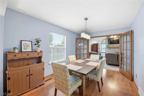 9764 Wainwright Terrace Olmsted Falls OH 44138