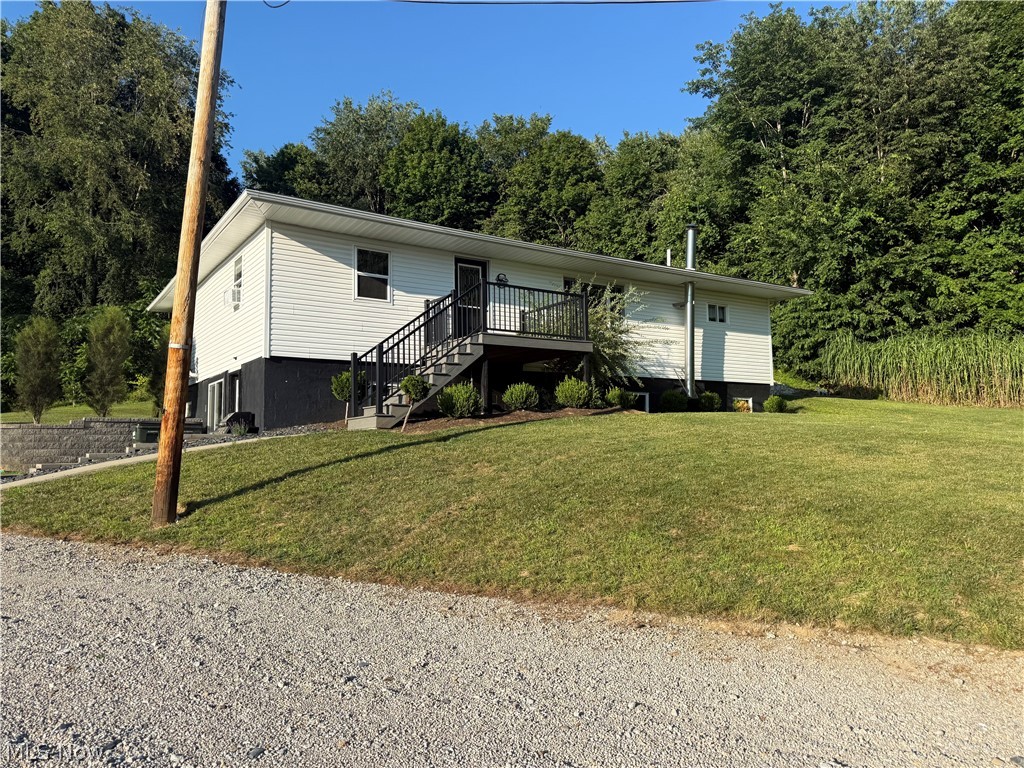 15265 Elton Street SW Navarre OH 44662