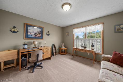 2274 Lake Center Street NW Uniontown OH 44685