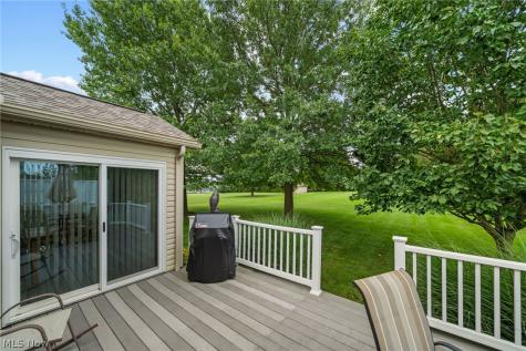 2274 Lake Center Street NW Uniontown OH 44685