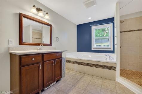 674 Upper Merriman Drive Akron OH 44303