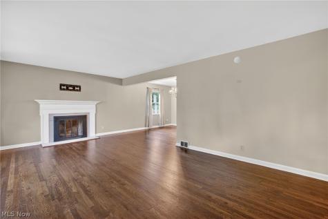 674 Upper Merriman Drive Akron OH 44303