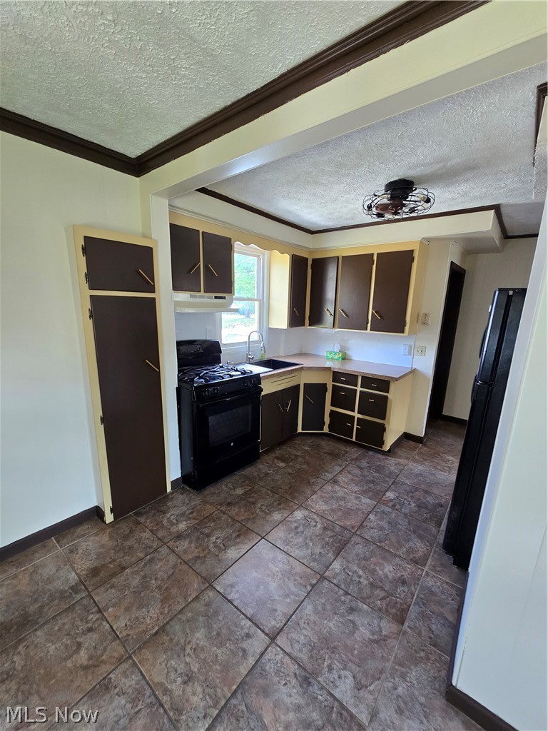 2311 Maple Avenue NE Canton OH 44714