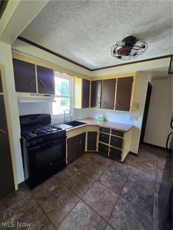 2311 Maple Avenue NE Canton OH 44714