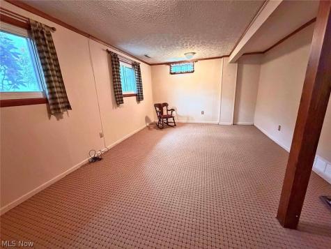 7090 Hillridge Avenue NE Canton OH 44721