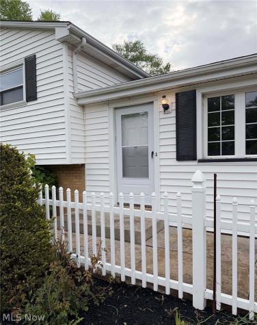 7090 Hillridge Avenue NE Canton OH 44721