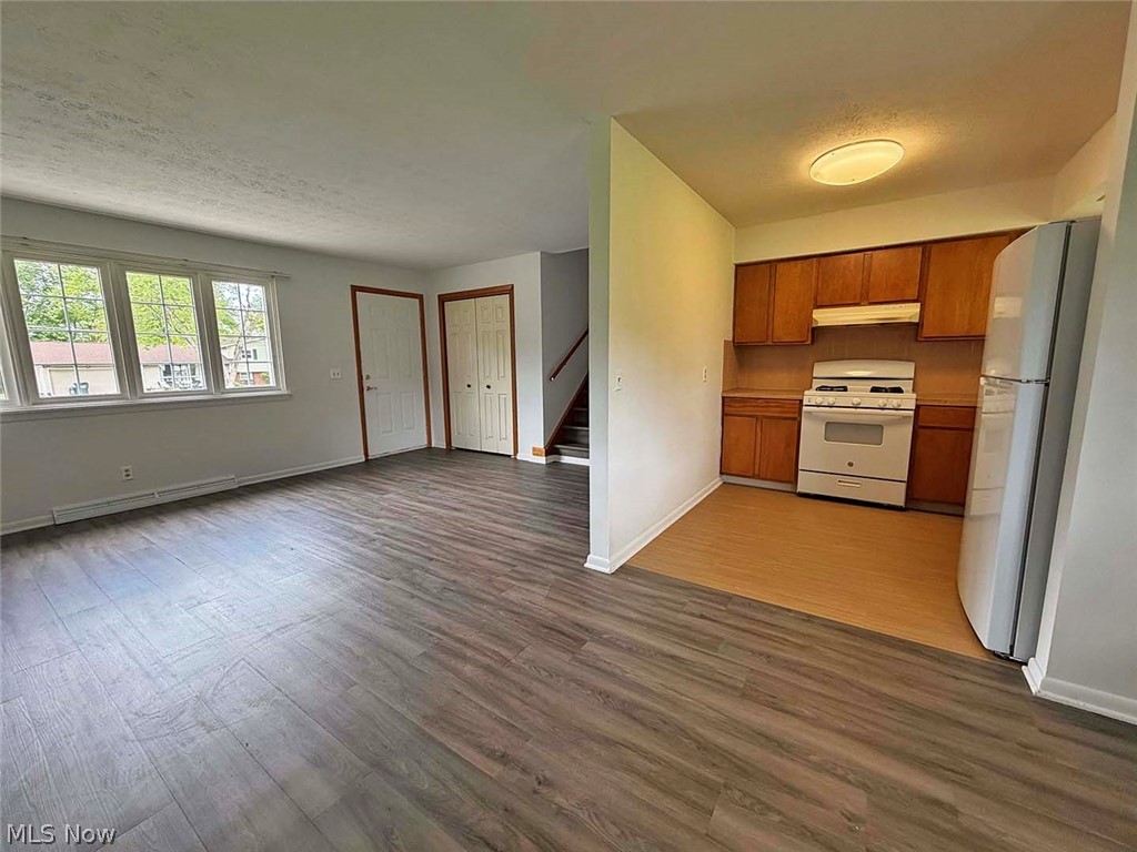 7090 Hillridge Avenue NE Canton OH 44721