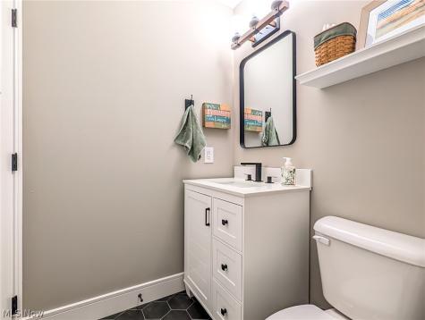 546 E Mohawk Drive Malvern OH 44644