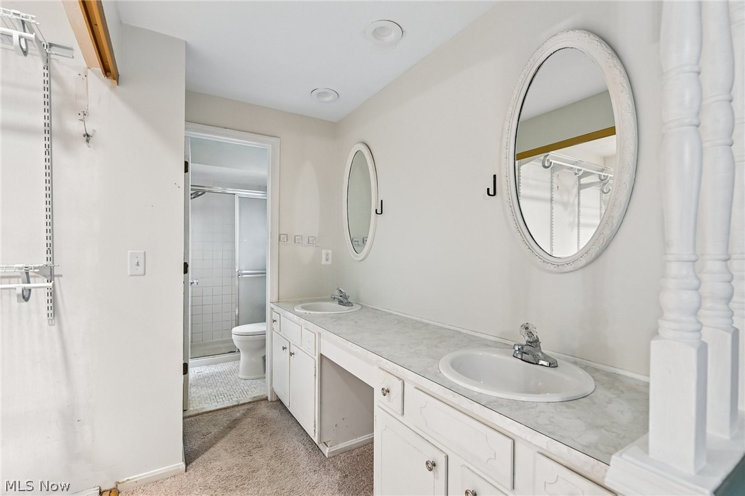 16980 S Meadows Circle Strongsville OH 44136