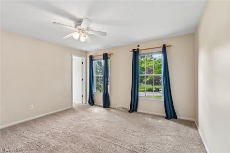 16980 S Meadows Circle Strongsville OH 44136