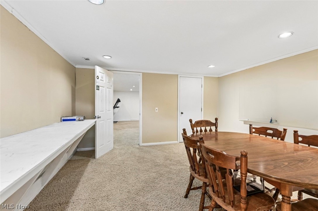 16980 S Meadows Circle Strongsville OH 44136