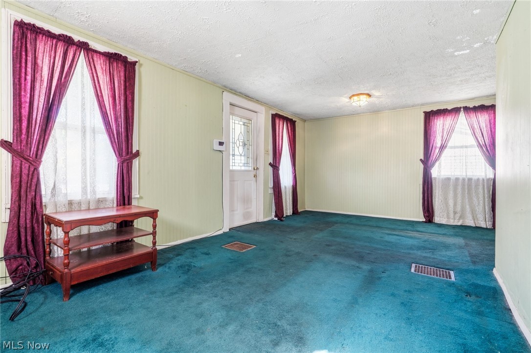 2211 17th Street NE Canton OH 44705