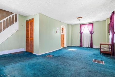 2211 17th Street NE Canton OH 44705