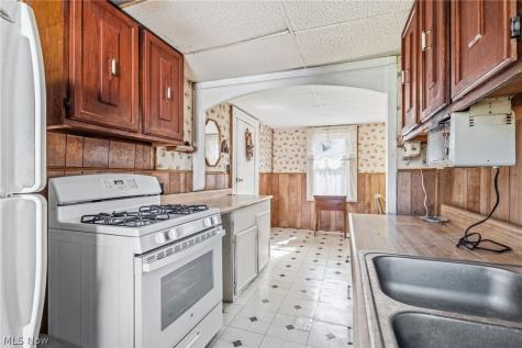 2211 17th Street NE Canton OH 44705