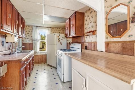 2211 17th Street NE Canton OH 44705