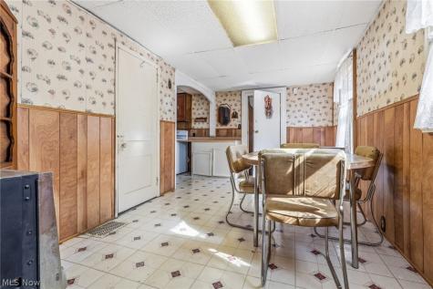 2211 17th Street NE Canton OH 44705