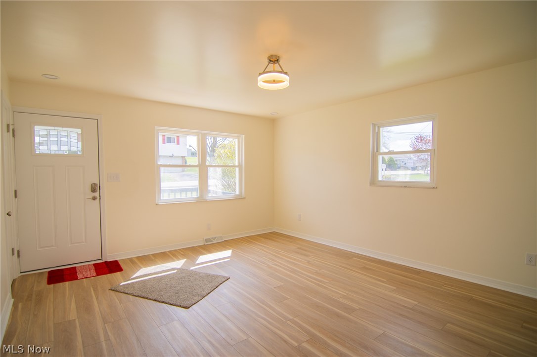 315 Nimitz Avenue Wintersville OH 43953