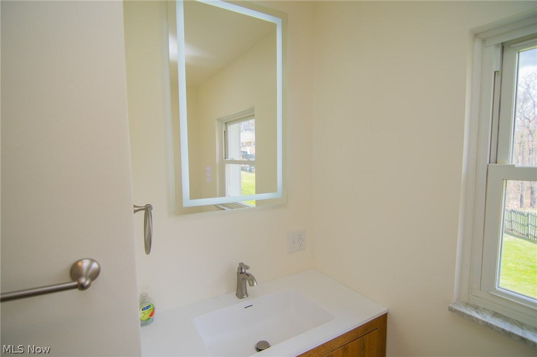 315 Nimitz Avenue Wintersville OH 43953