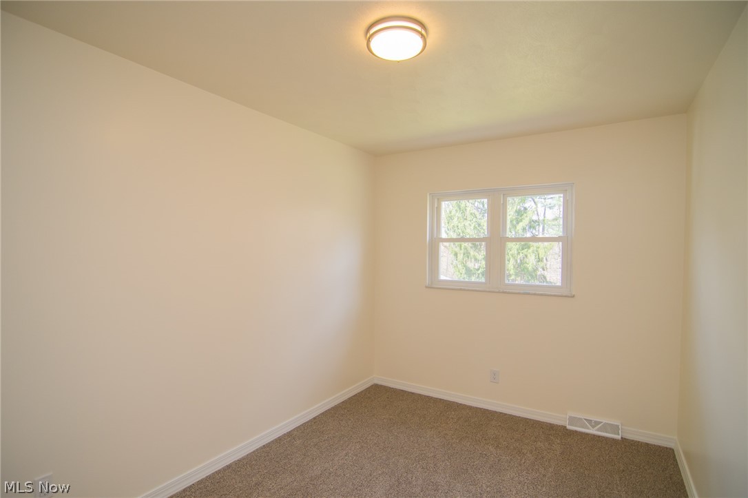315 Nimitz Avenue Wintersville OH 43953