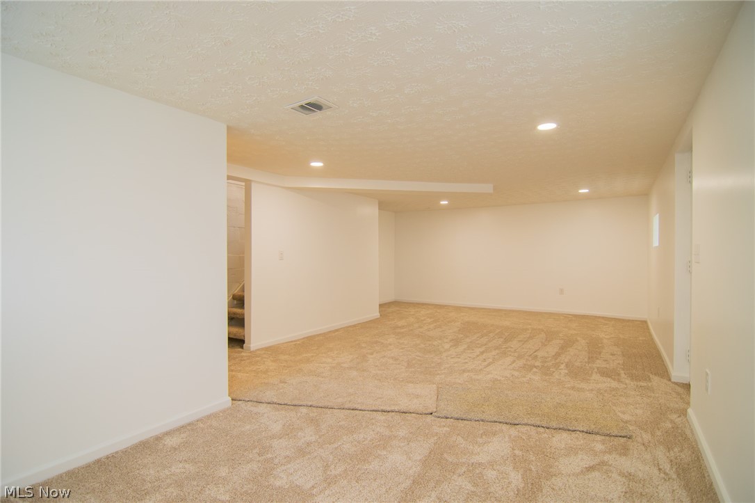 315 Nimitz Avenue Wintersville OH 43953