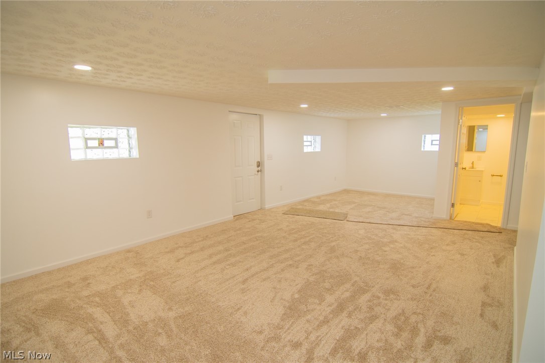 315 Nimitz Avenue Wintersville OH 43953