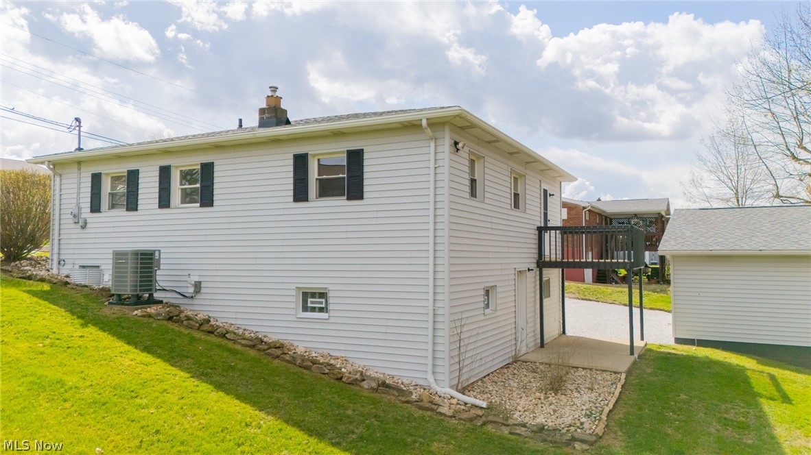 315 Nimitz Avenue Wintersville OH 43953