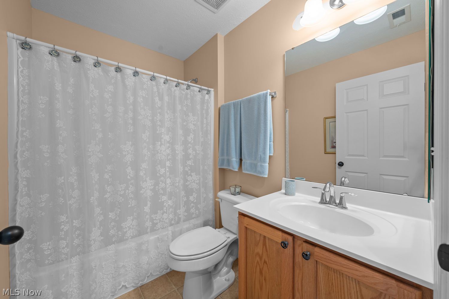 38650 Congressional Lane Willoughby OH 44094