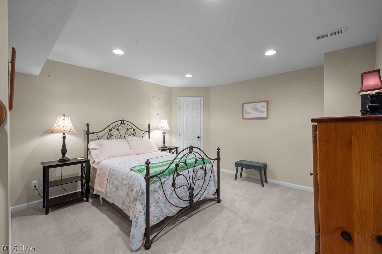 38650 Congressional Lane Willoughby OH 44094