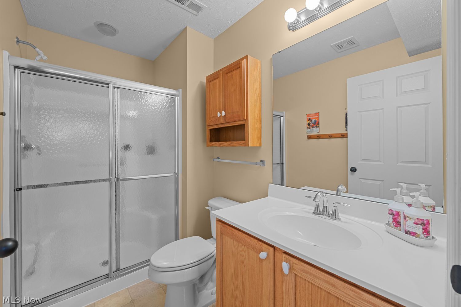 38650 Congressional Lane Willoughby OH 44094