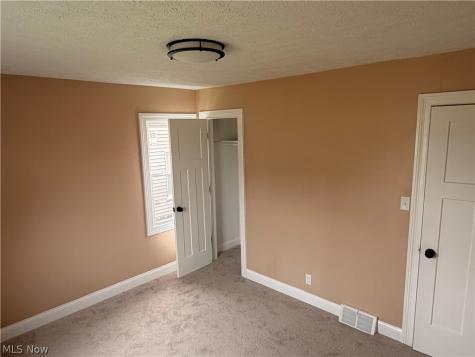 1690 Coventry Street Akron OH 44301