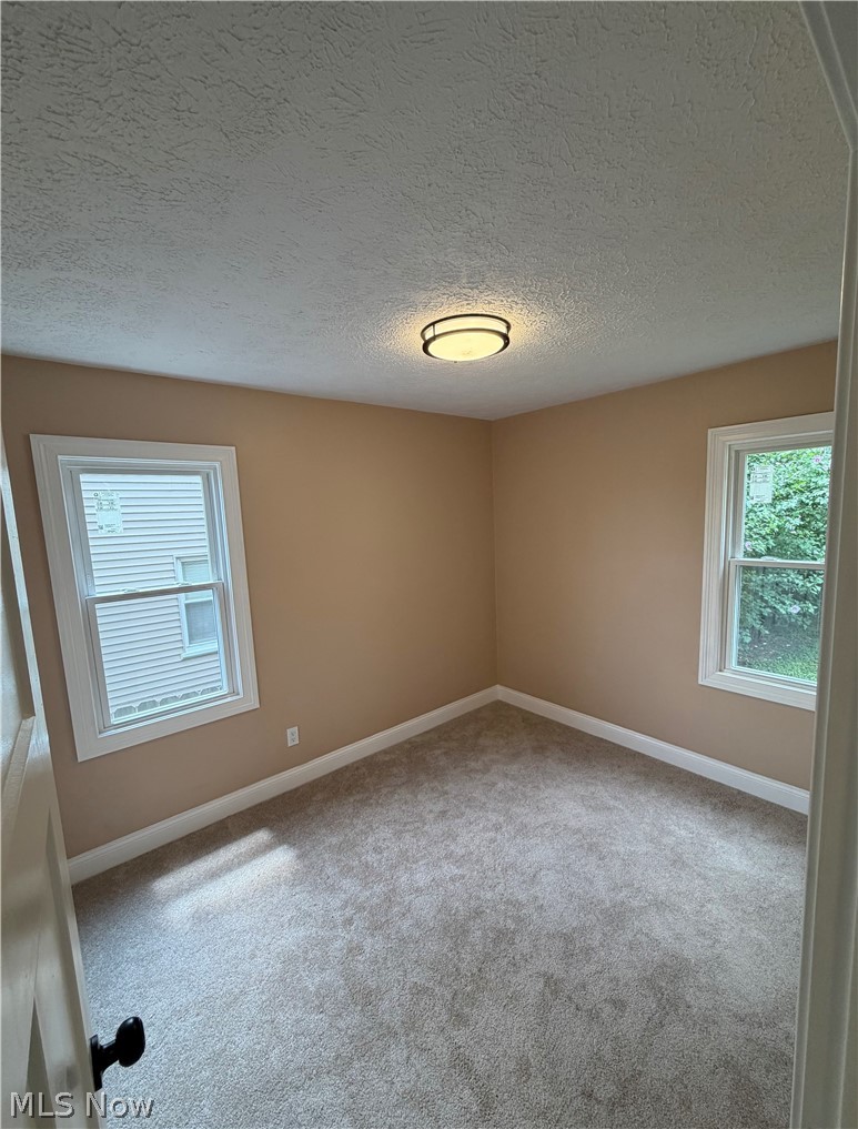 1690 Coventry Street Akron OH 44301
