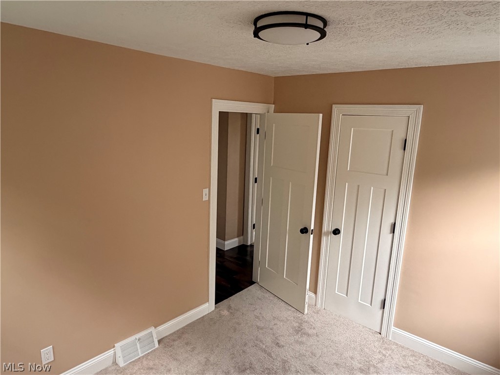 1690 Coventry Street Akron OH 44301