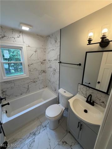 1690 Coventry Street Akron OH 44301