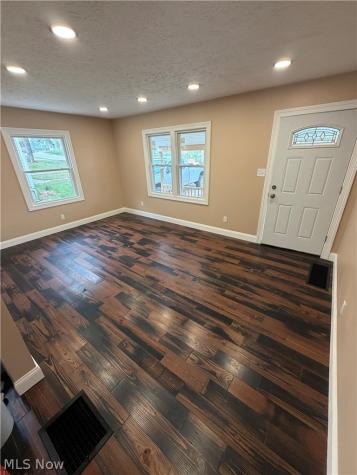 1690 Coventry Street Akron OH 44301