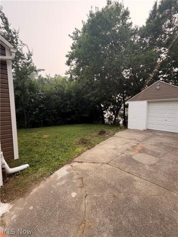 1690 Coventry Street Akron OH 44301