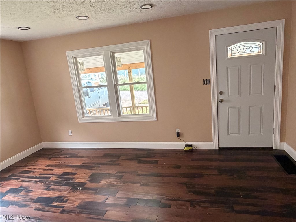 1690 Coventry Street Akron OH 44301