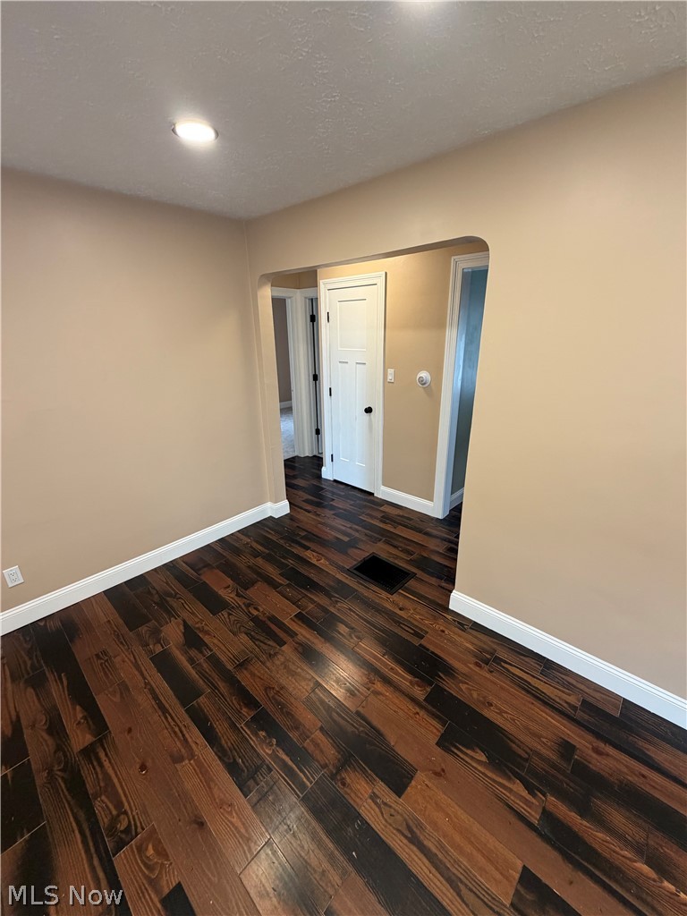 1690 Coventry Street Akron OH 44301