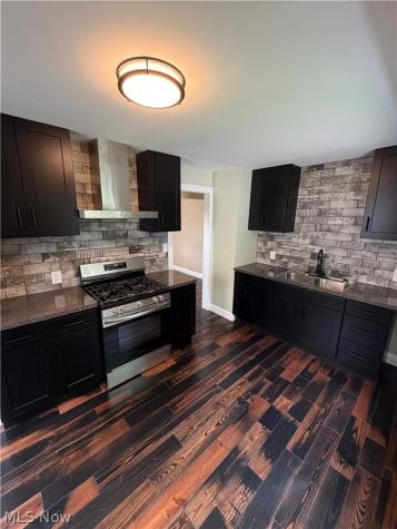 1690 Coventry Street Akron OH 44301