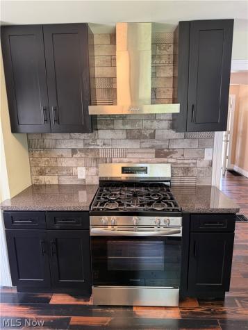 1690 Coventry Street Akron OH 44301