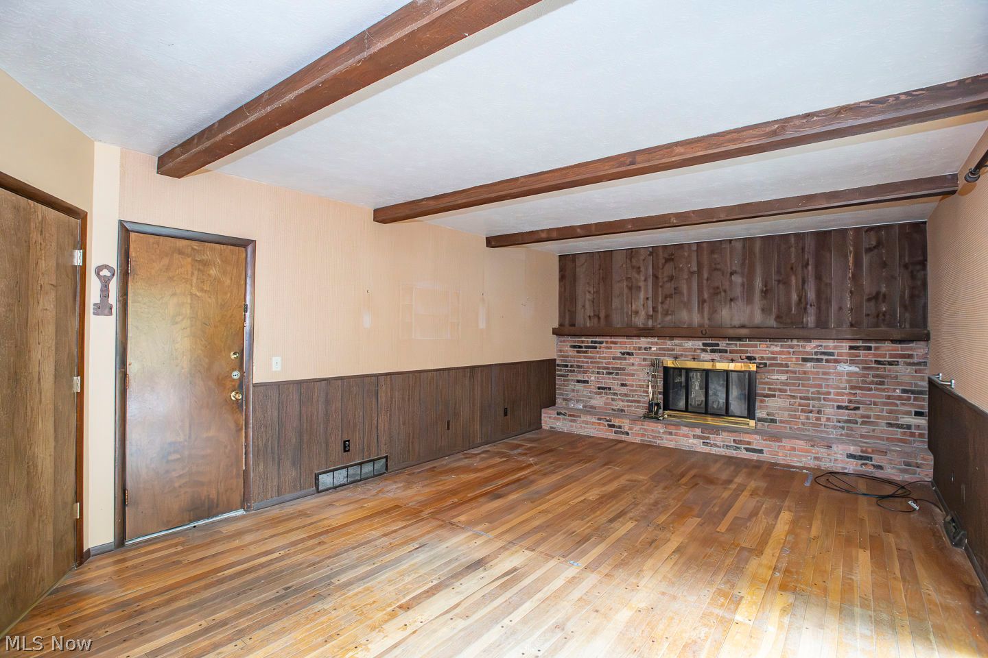 6869 Chadbourne Drive North Olmsted OH 44070