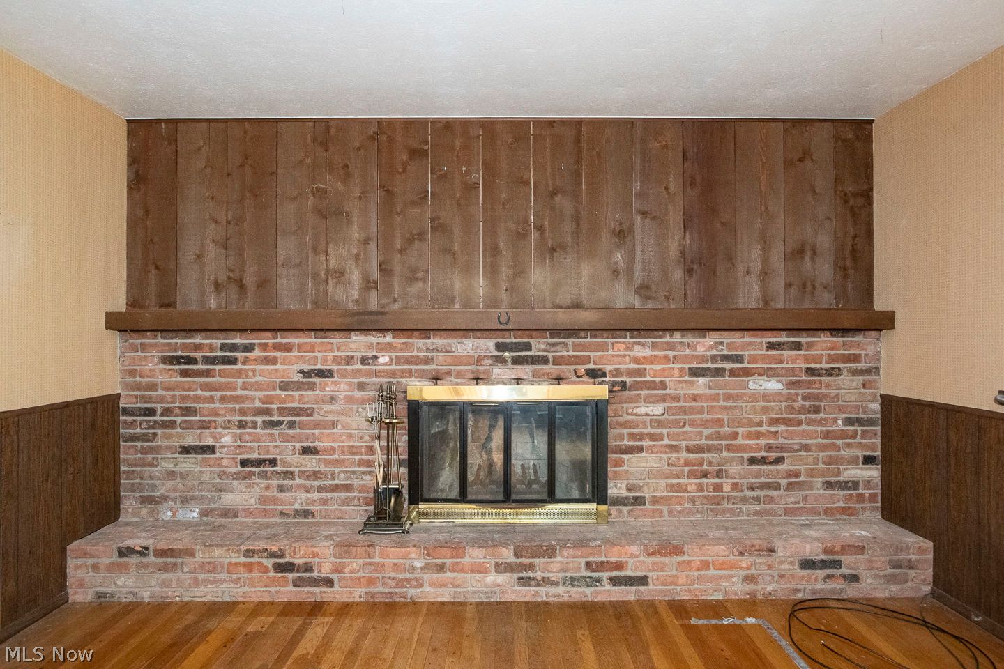 6869 Chadbourne Drive North Olmsted OH 44070